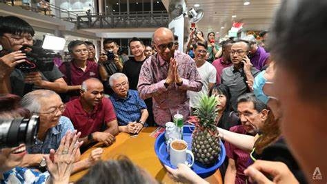 Ông Tharman Shanmugaratnam được bầu là Tổng thống thứ 9 của Singapore